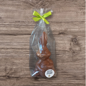 PAAShaas met ei in melkchocolade